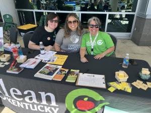 Volunteers tabling at an event for Glean Kentucky